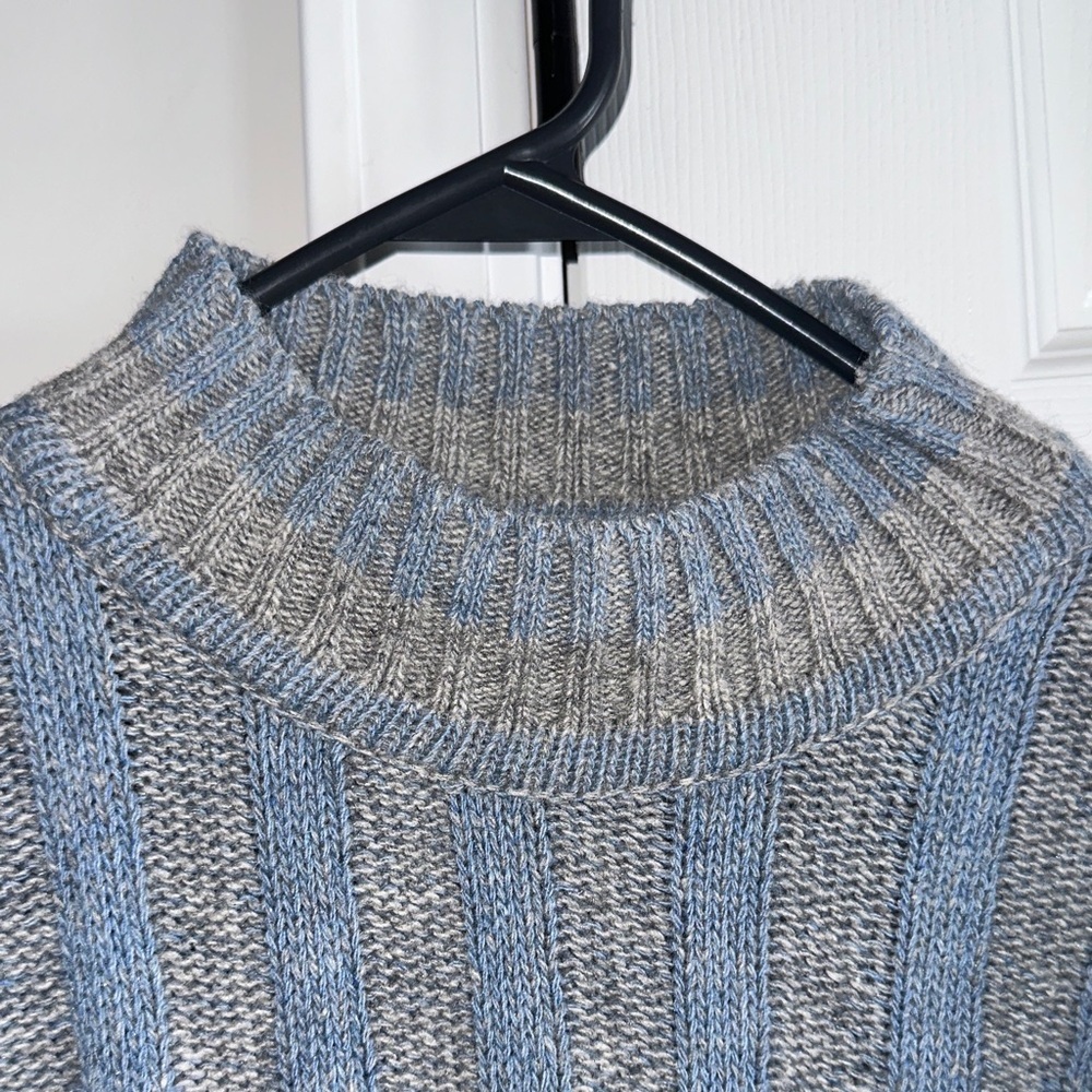 Steve & Barry's Men's Wool Blend  Blue and Gray Crewneck Sweater - Picture 3 of 7